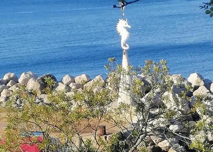 Morski Konjic Apartment Kostrena